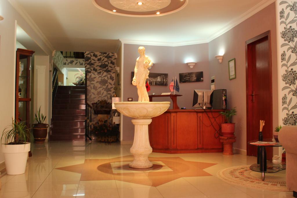 Lido Hotel 3*