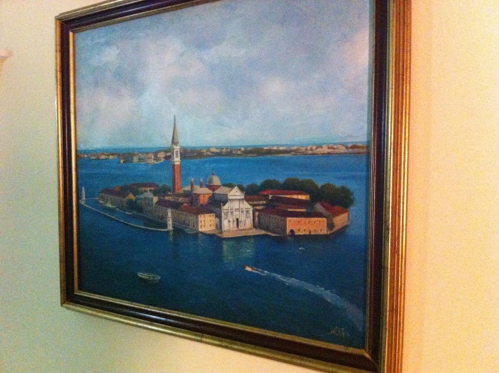 Lido Hotel 3*